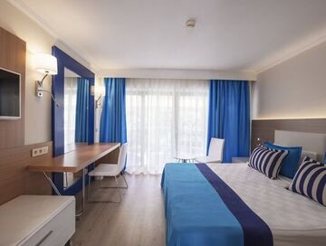 Pegasos World Hotel