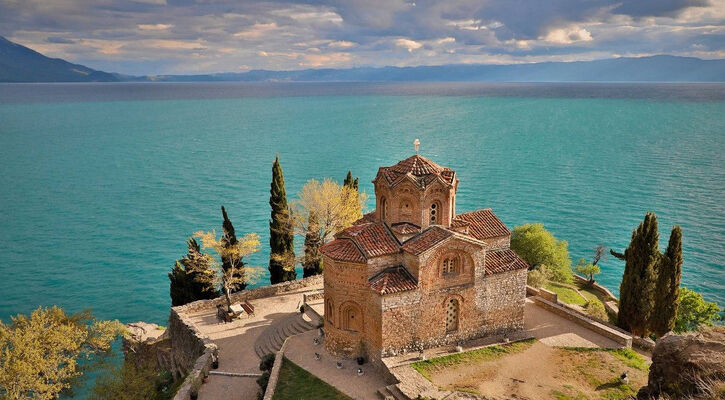 Kosovalı Büyük Balkanlar Turu AJet ile Extra Turlar ve Akşam Yemekleri Dahil SKP-SKP