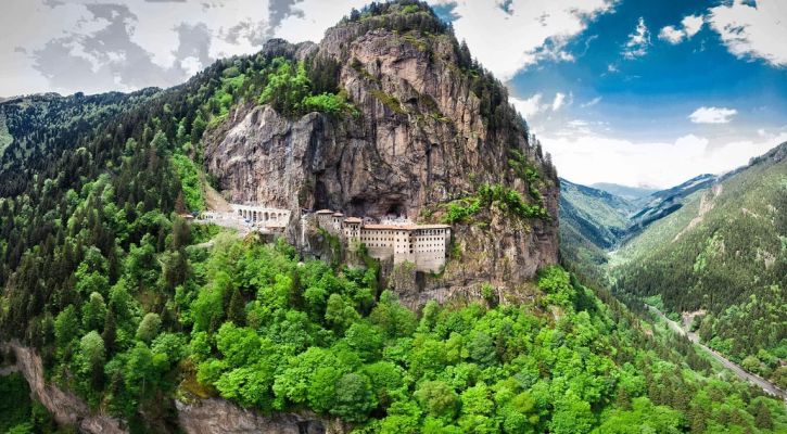 Uçaklı Karadeniz Yaylalar ve Batum Turu 3 Gece Otel Konaklamalı