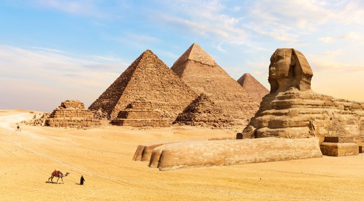 İstanbul Saw Kalkışlı 3 Gece 4 Gün Air Cairo Hava Yolları İle Prestij Shakira Konseri Turu Shakira Konseri Bileti, Giza Piramitleri Transferi ve Kahire Şehir Turu Dahil!